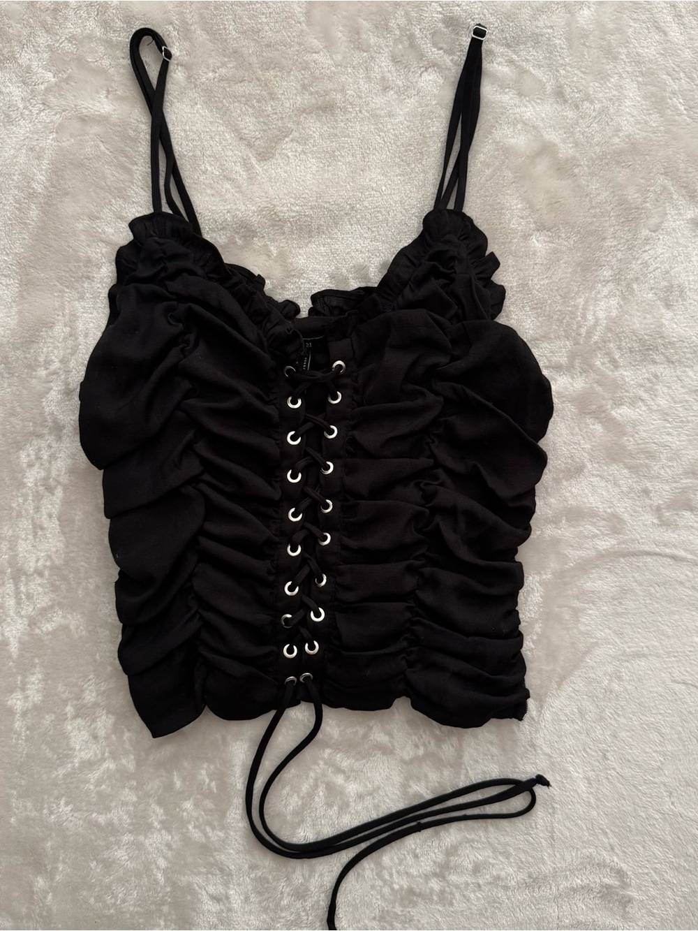 Forever 21 black ruched lace-up cami top 21 🖤